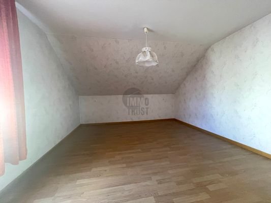Schlafzimmer DG