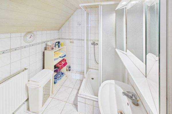 Badezimmer Dachgeschoss
