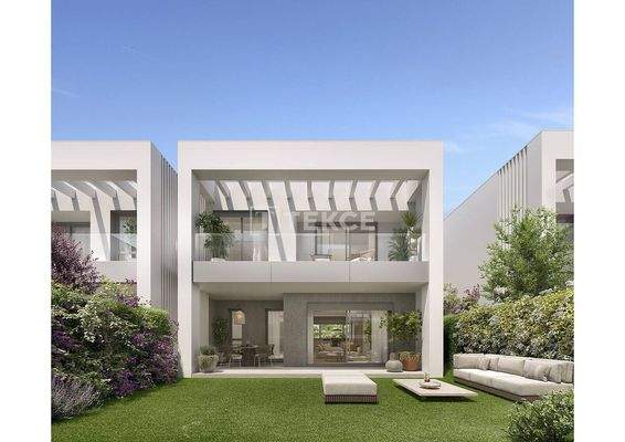 Stylish-Design Townhouses Near the Sea in Marbella Malaga
