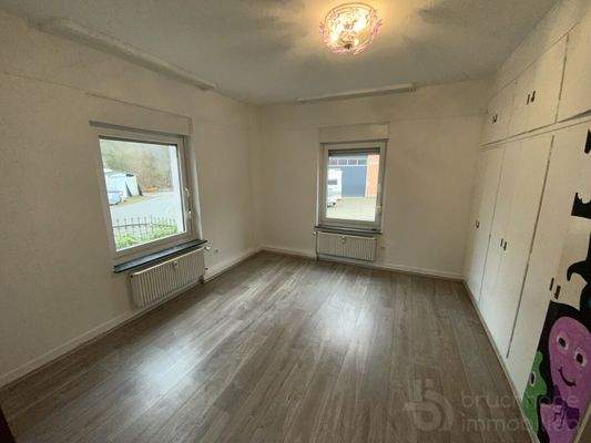 Wohnung EG-Zimmer 1links