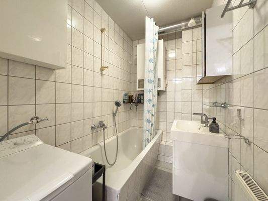 Gepflegtes Badezimmer