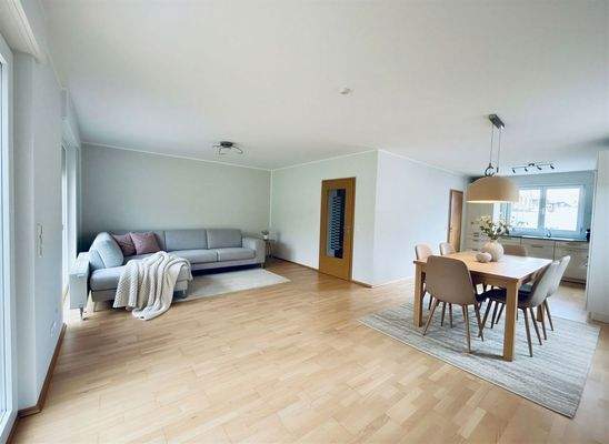 EG offener Wohn-/Essbereich