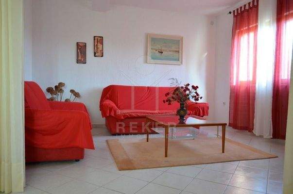 Sechs Apartements finden sich hier