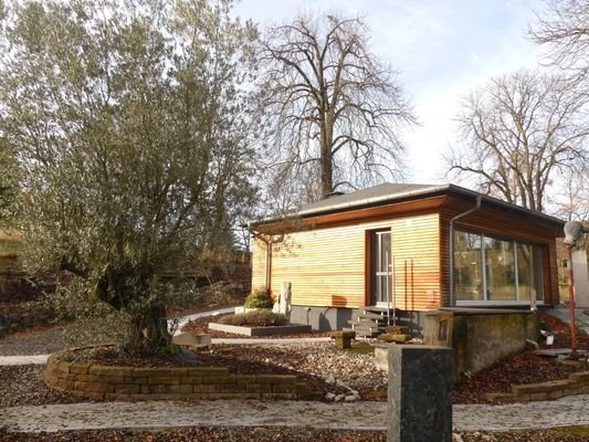 Pavillon mit rückseitigem Zugang