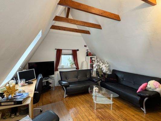 Studio im Spitzboden - Wohn- und Arbeitsbereich