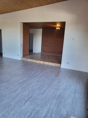 Blick vom Wohnzimmer zum Kaminzimmer