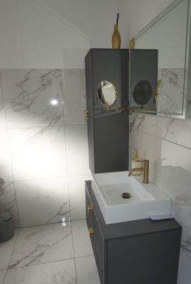 Schicke Möbel im Bad