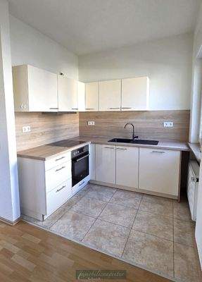 Moderne EBK inkl. Geschirrspüler ohne Kühlschrank