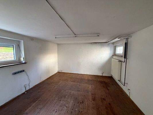 Arbeits-/Bügelzimmer