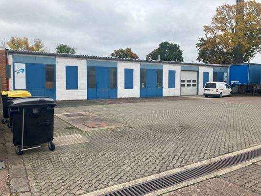 Ansicht von der Zufahrt 