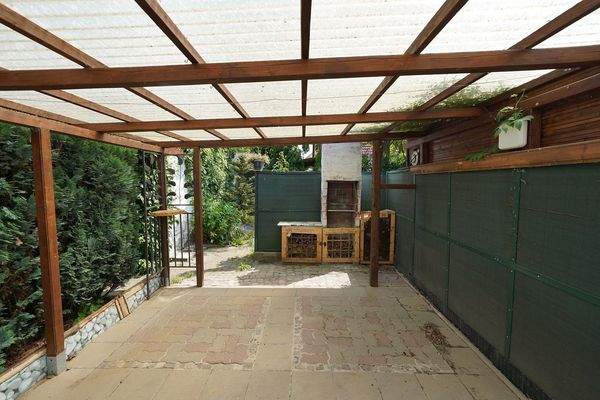 15 - Überdachte Terrasse.JPG