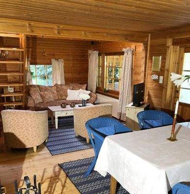 Wohnzimmer/Essbereich