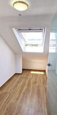 Ebene 2 - Büro-/ Ankleide