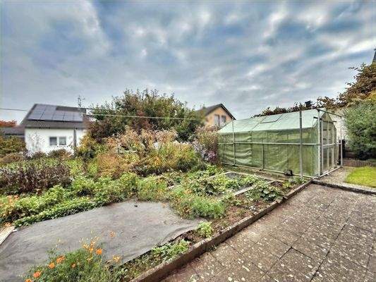 Garten hinter dem Haus