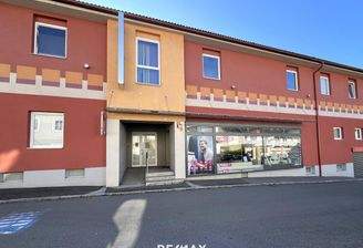 Wohn-/Geschäftshaus