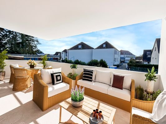 Herrlich geräumiger Balkon in südliche Ausrichtung
