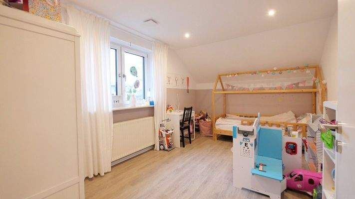 Kinderzimmer 2 OG