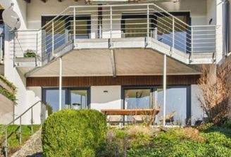 CAM04232G0-PR0051-STILL008