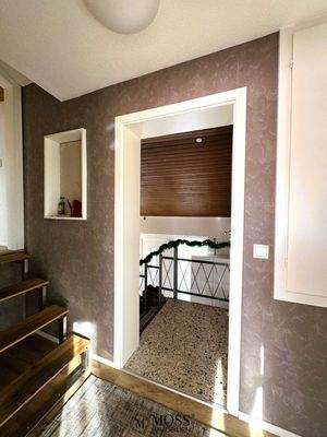 Treppe zum Dachgeschoss