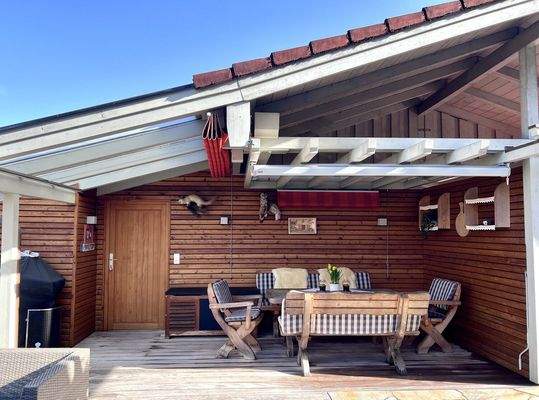 Überdachte Terrasse