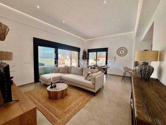 3-Bedroom Villas with Pool in Alicante Benijofar