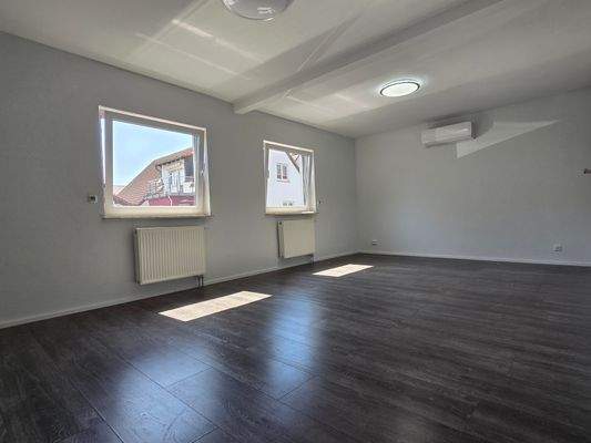 Wohnzimmer mit Klima im EG