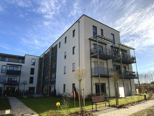 Westseite mit Balkon