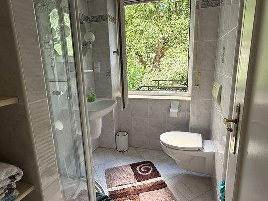 Badezimmer UG (2)