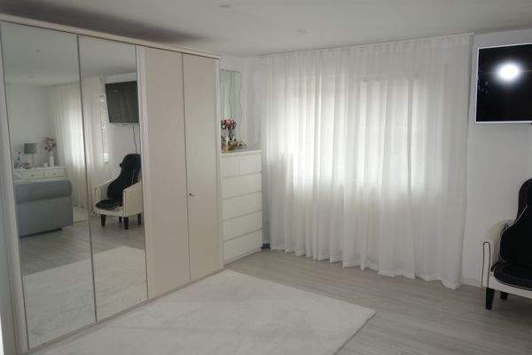 Schlafzimmer OG (2).JPG