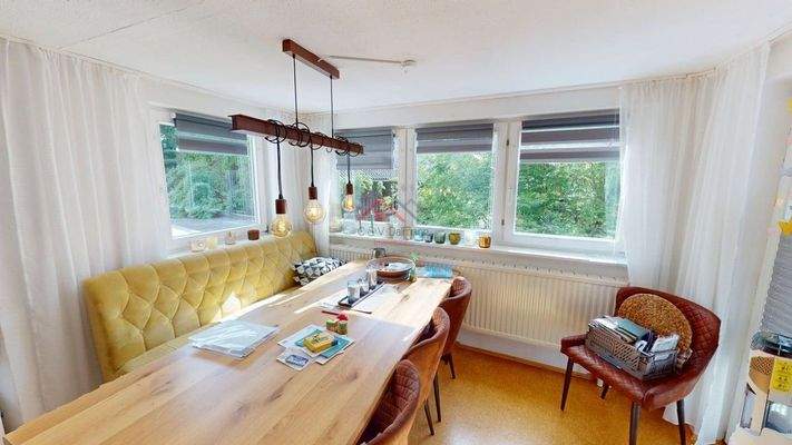 Essbereich-4-Zimmer-Whg-OG