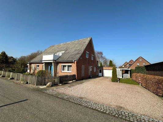 Außenansicht/Auffahrt