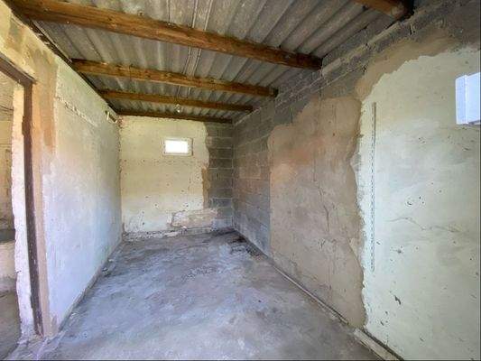 Nebengebäude - Raum 1