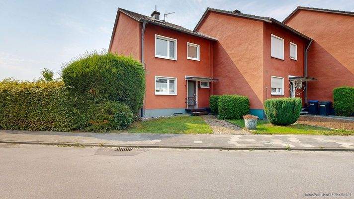 Hausansicht von vorne