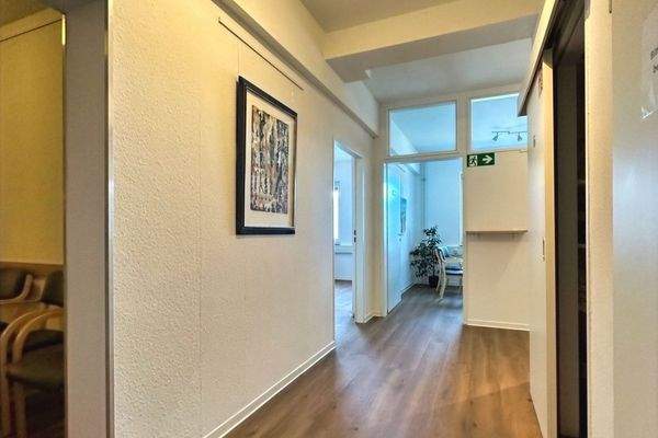 GE 2.OG 2.2 und 2.3 Flur