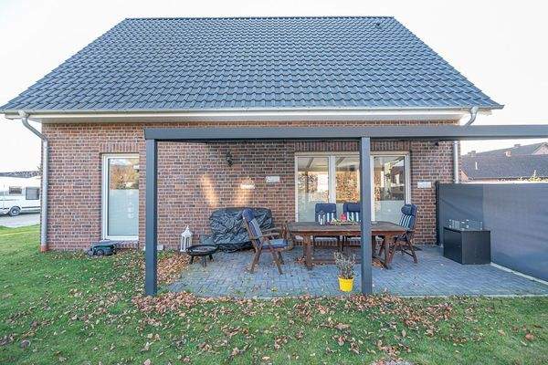 Außenansicht / überdachte Terrasse