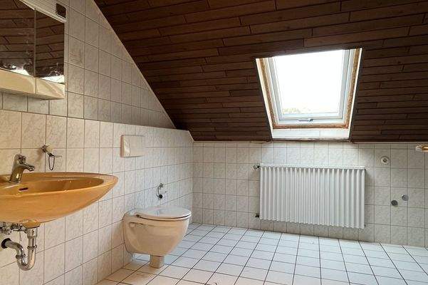 Bad - Dachgeschoss