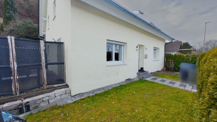 3b0d89c9-3e4d-4507-81ac-e8eaa0991b15 Fardous.jpg