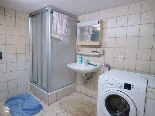 Waschküche - Duschkabine