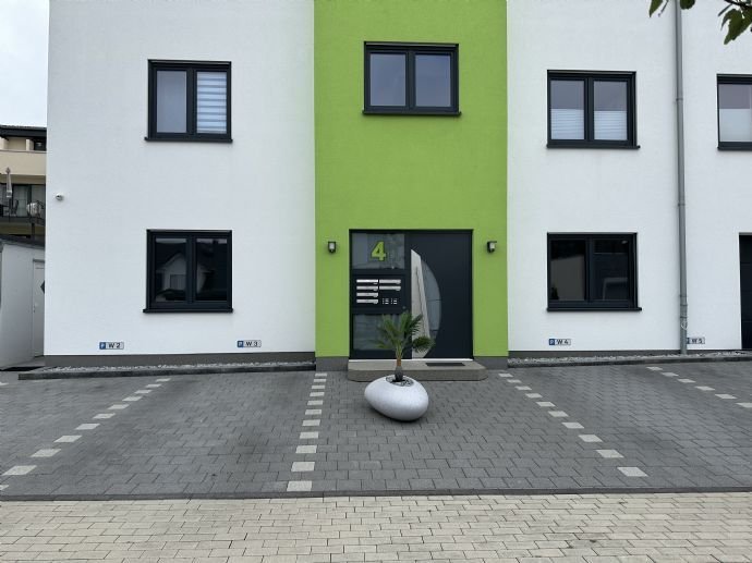 NEUBAU 4 Zimmer Erdgeschoss Mietwohnung