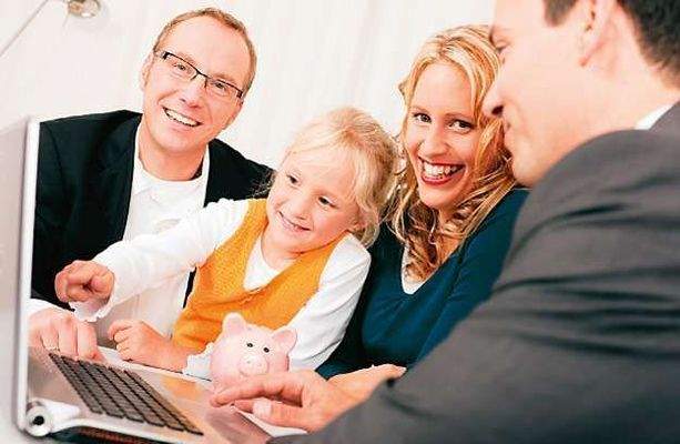 Beratungsgespräch mit Verkaufs