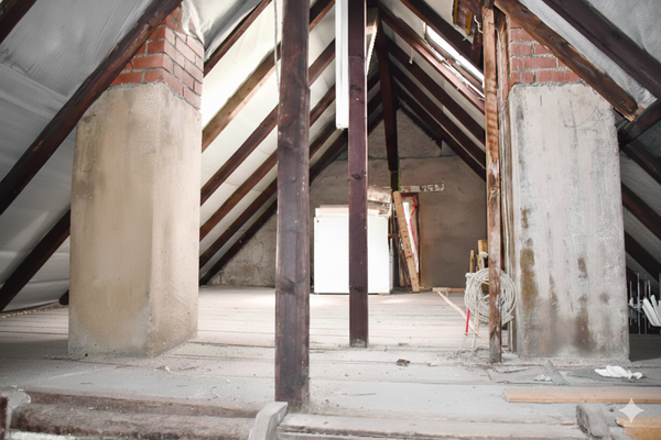 10 ausbaubarer Spitzboden.png