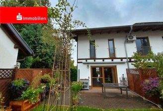 Südansicht mit Terrasse