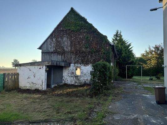 Scheune/ Garage/ Hundezwinger 