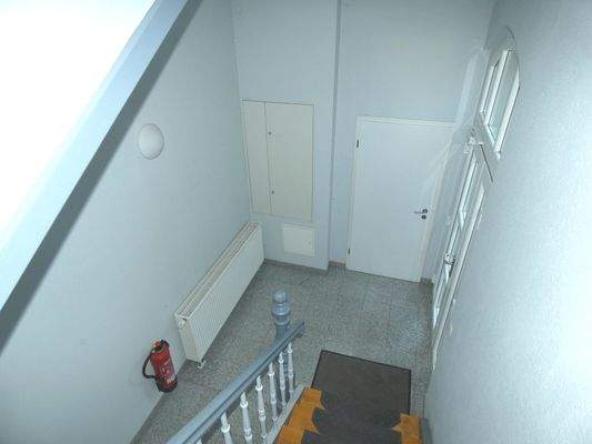 EG - Hauseingangsbereich / Treppenhaus