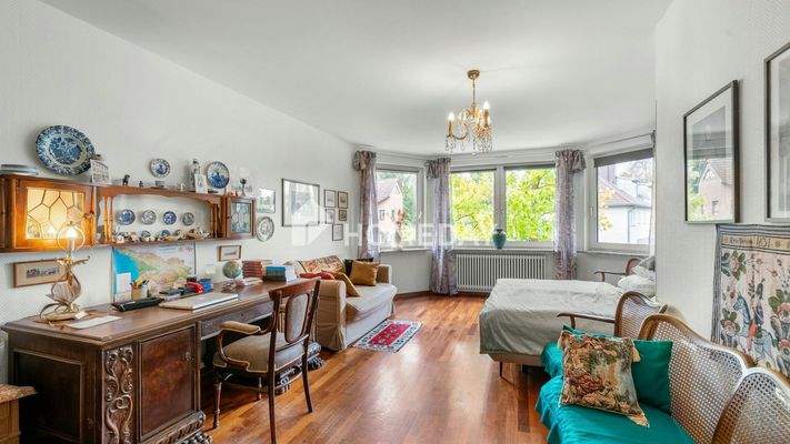 1. OG Schlafzimmer 1