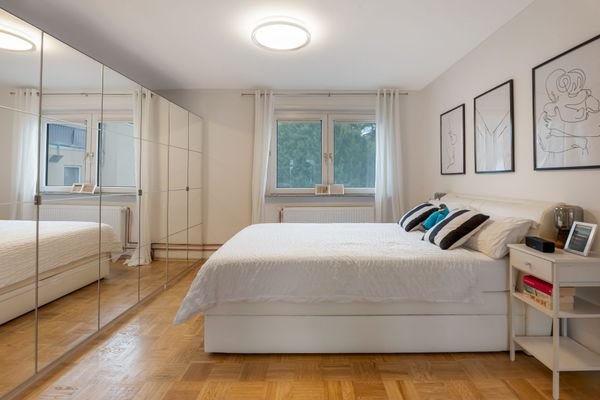 Schlafzimmer (Wohnung 1)