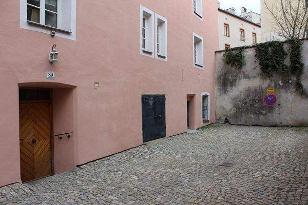 Eingang in die Gewerbefläche von Osten