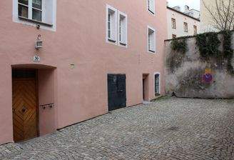 Eingang in die Gewerbefläche von Osten