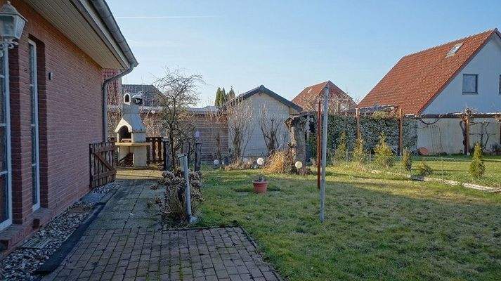 Garten hinter dem Haus