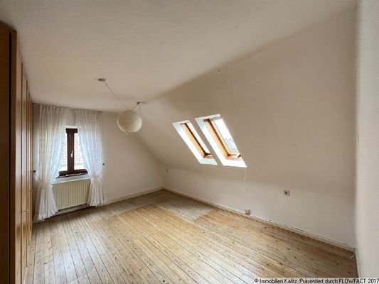 Schlafzimmer 2
